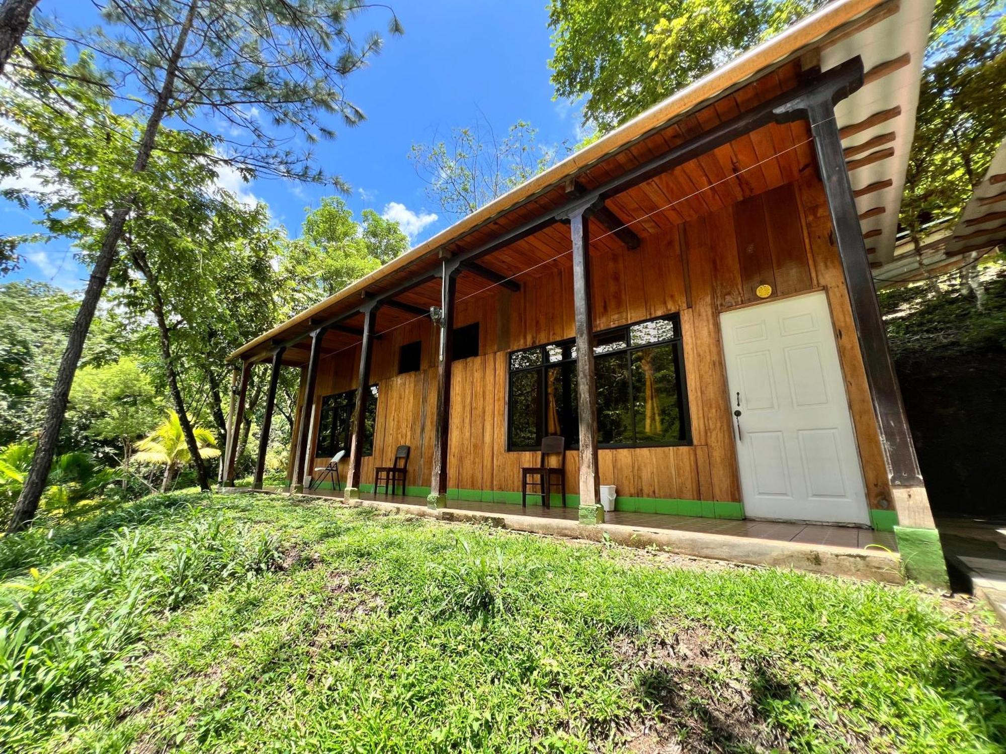 Oasis The Traveler Lanquín Exterior foto