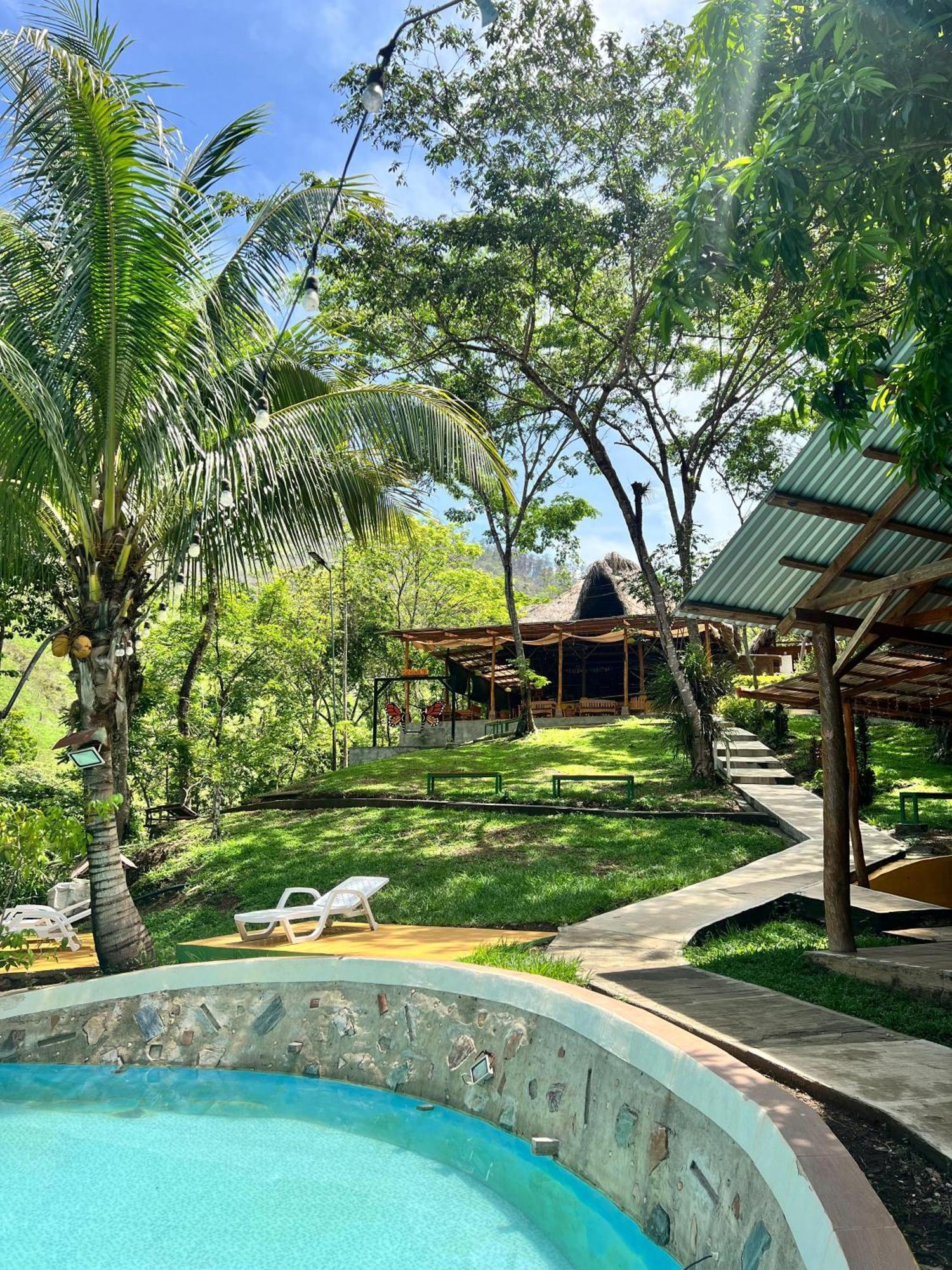 Oasis The Traveler Lanquín Exterior foto