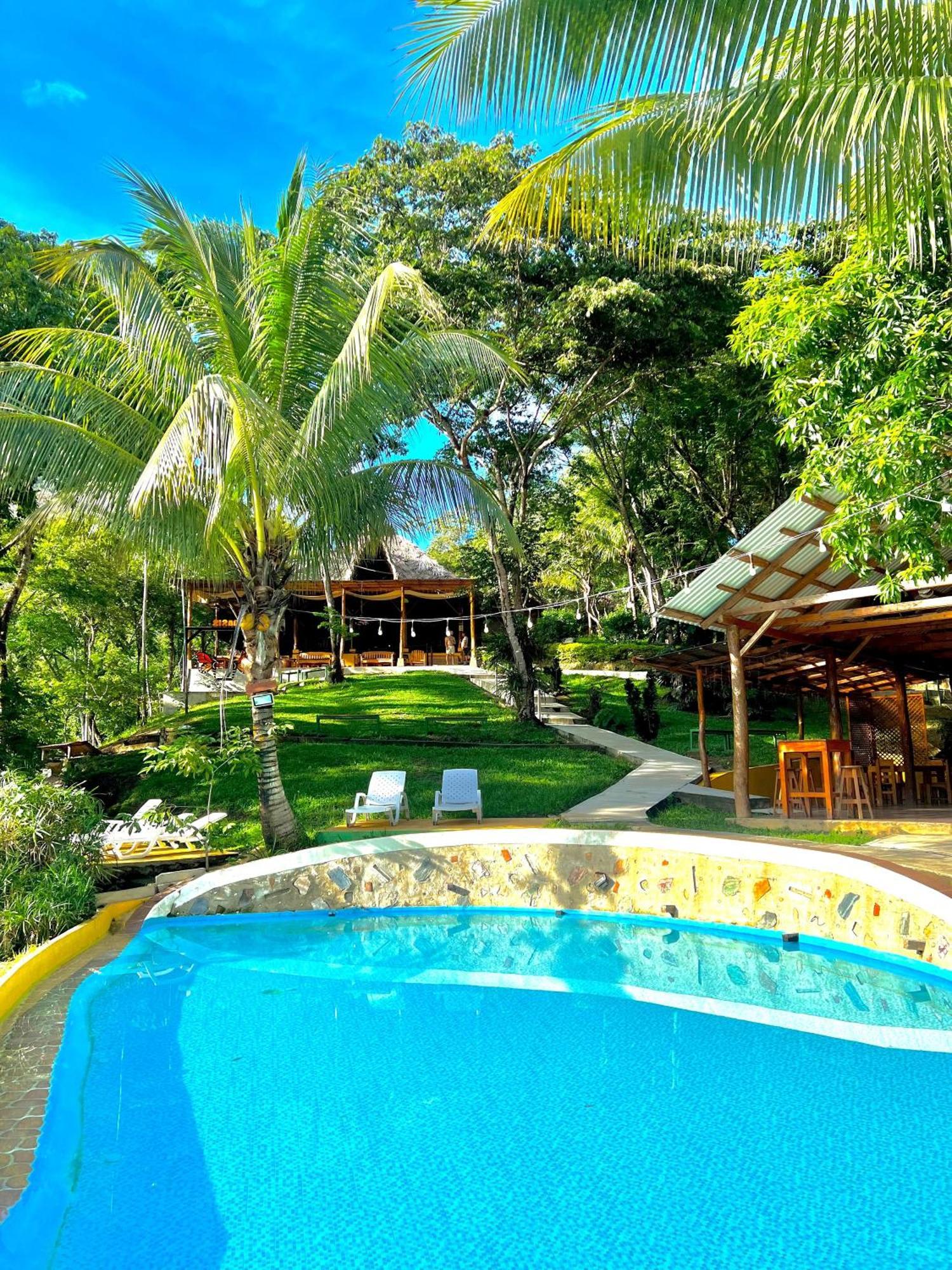 Oasis The Traveler Lanquín Exterior foto