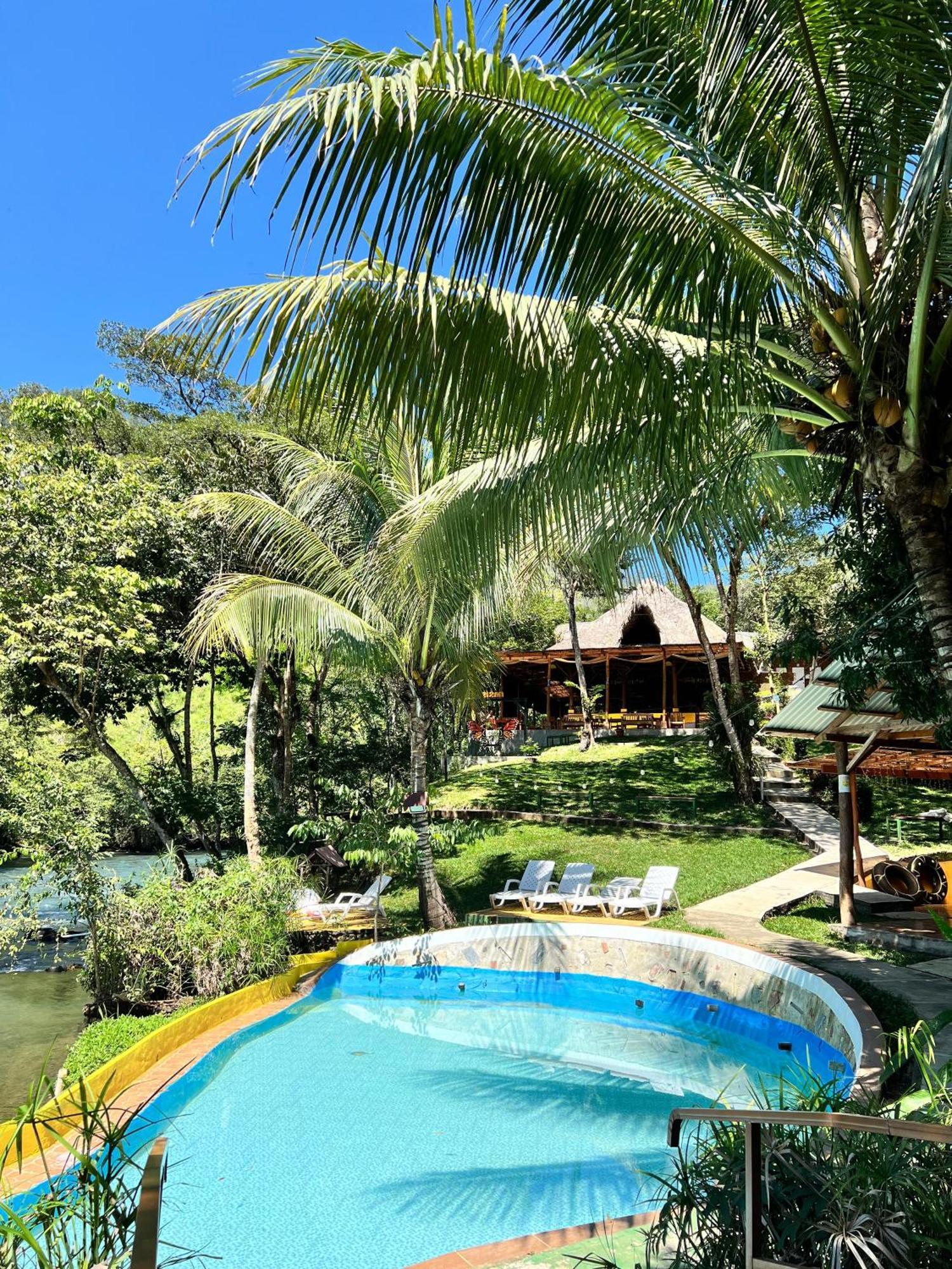 Oasis The Traveler Lanquín Exterior foto