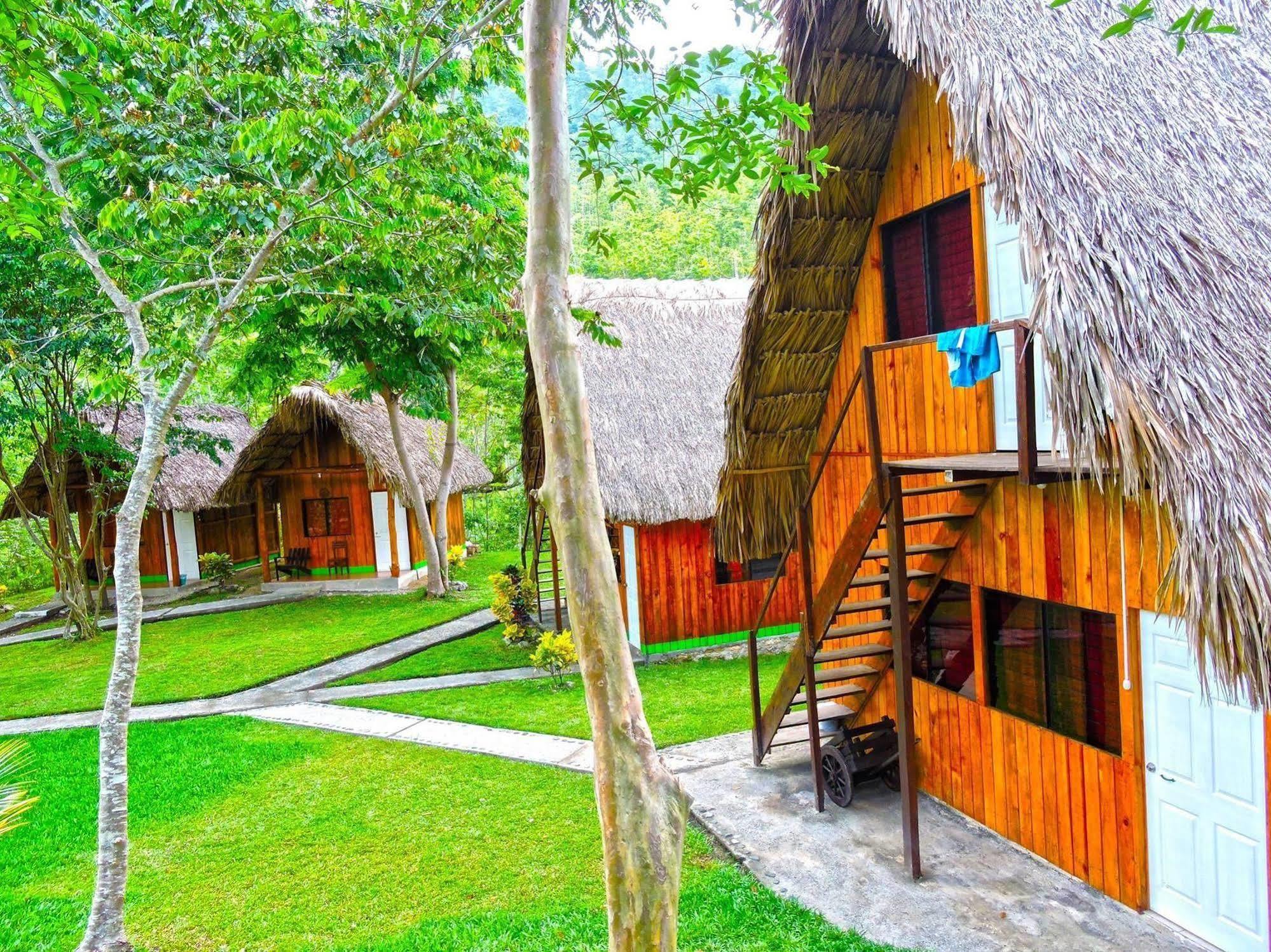 Oasis The Traveler Lanquín Exterior foto