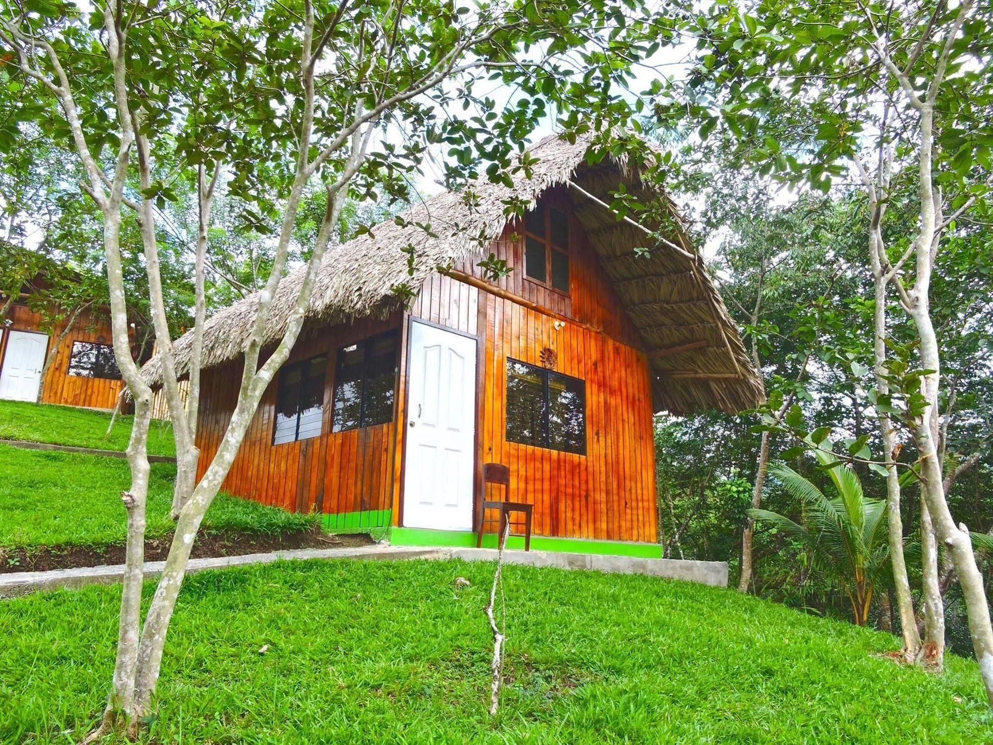 Oasis The Traveler Lanquín Exterior foto